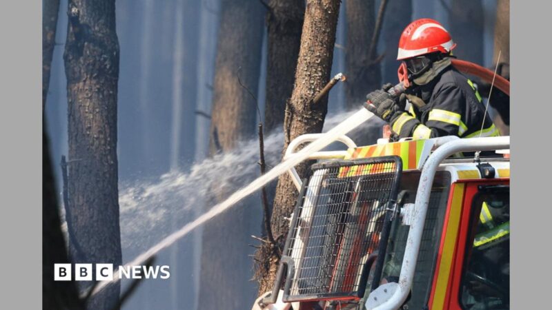 Gironde Wildfire Rages at 40C