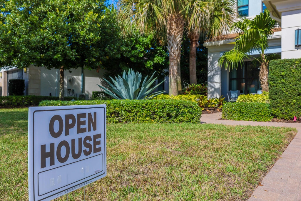 CNBC Survey: 2026 Sees Balanced US Housing Market