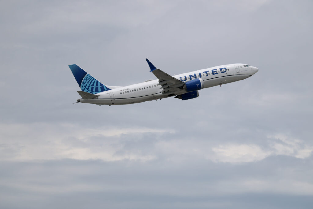 United Airlines Sees $6 Billion Fuel Cost Hike in 2026