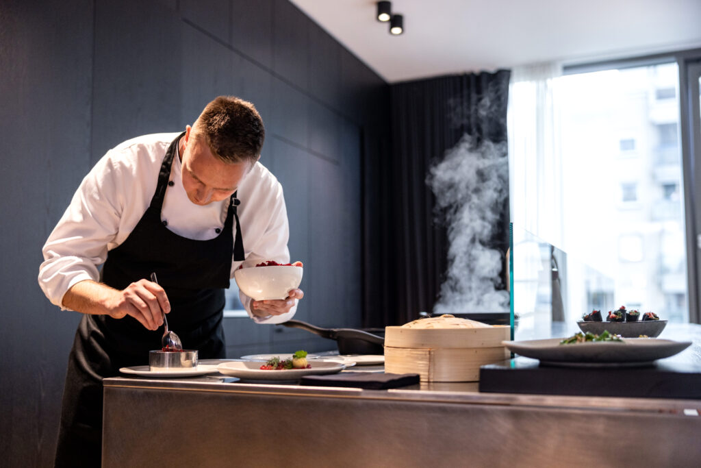 Private Chefs Earn $300k as Rich Seek Personal Michelin Stars in 2026