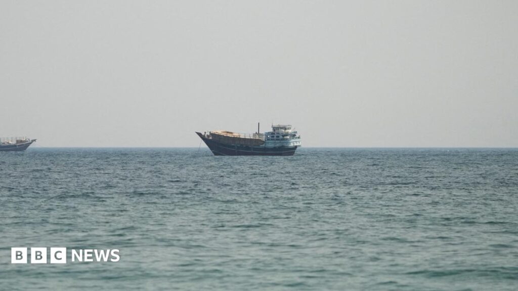 Iran-US Tensions Rise at Strait of Hormuz in 2026