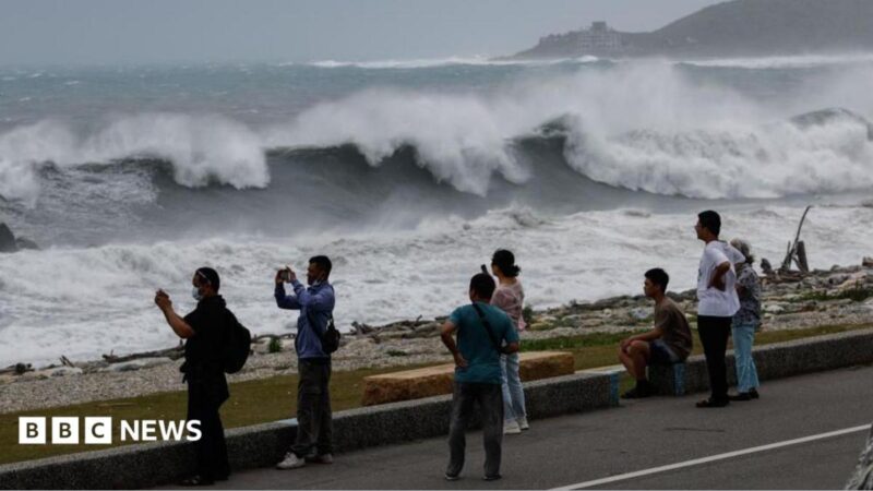 Typhoon Bavi Heads to Taiwan with 1,000km Width