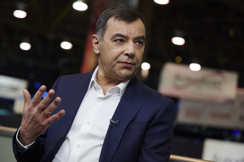 Amnon Shashua Steps Down as Mobileye CEO in 2026
