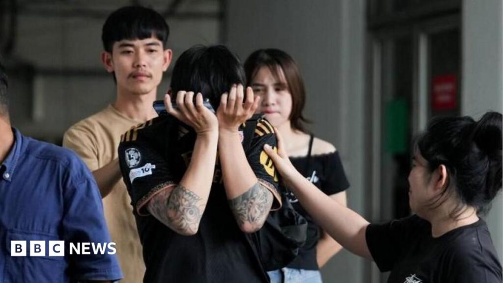 Bangkok Bar Fire Kills 28 in Chatuchak District