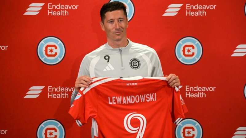 Robert Lewandowski Joins Chicago Fire in 2026
