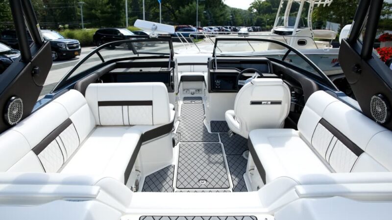Brunswick CEO David Foulkes Unveils AI Navigation for Sea Ray Boats Amid 2026 Sales Slump