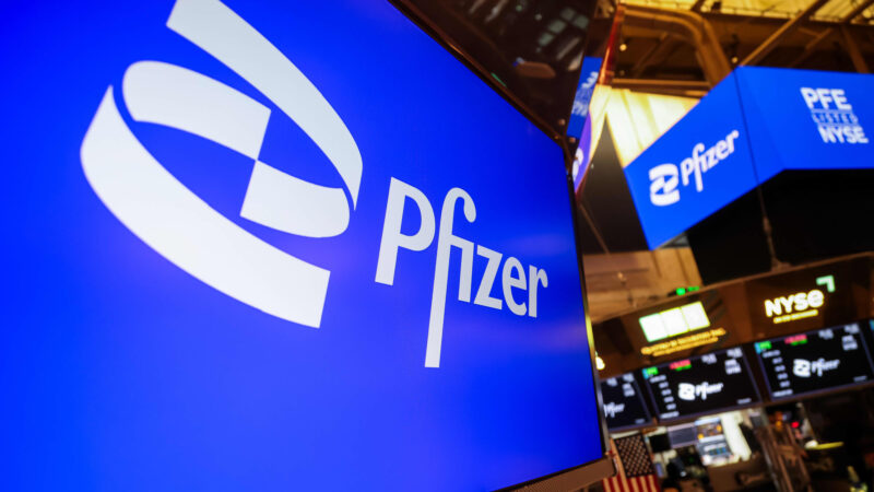 Pfizer Raises Revenue Outlook Despite Covid Product Cut