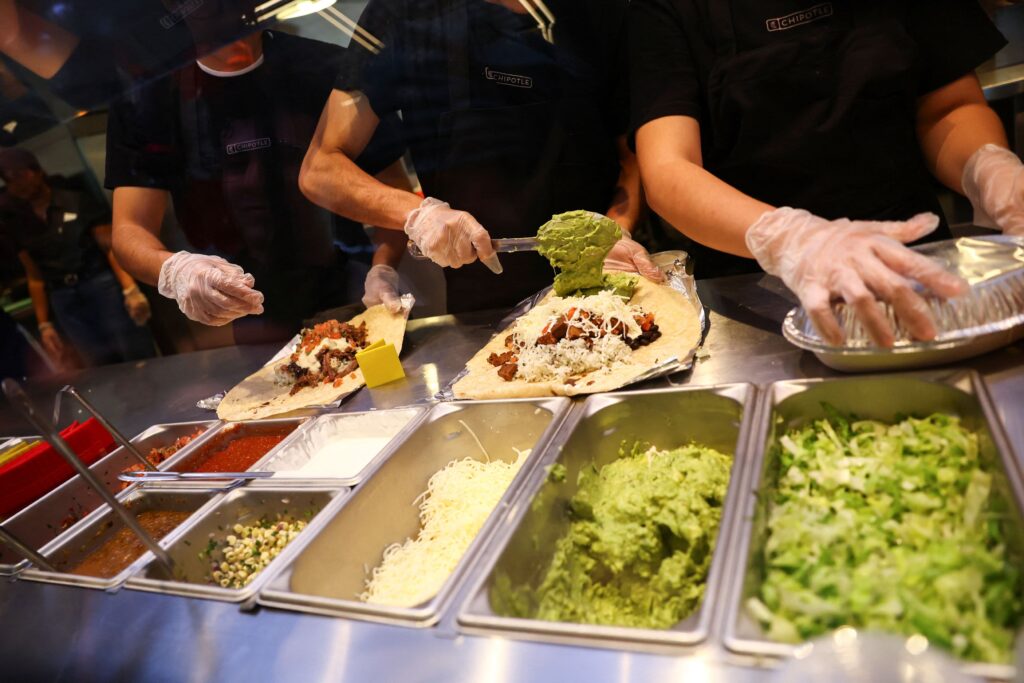 Chipotle Stock Falls 2026 After Salmonella Outbreak in Minnesota Affects 17 People
