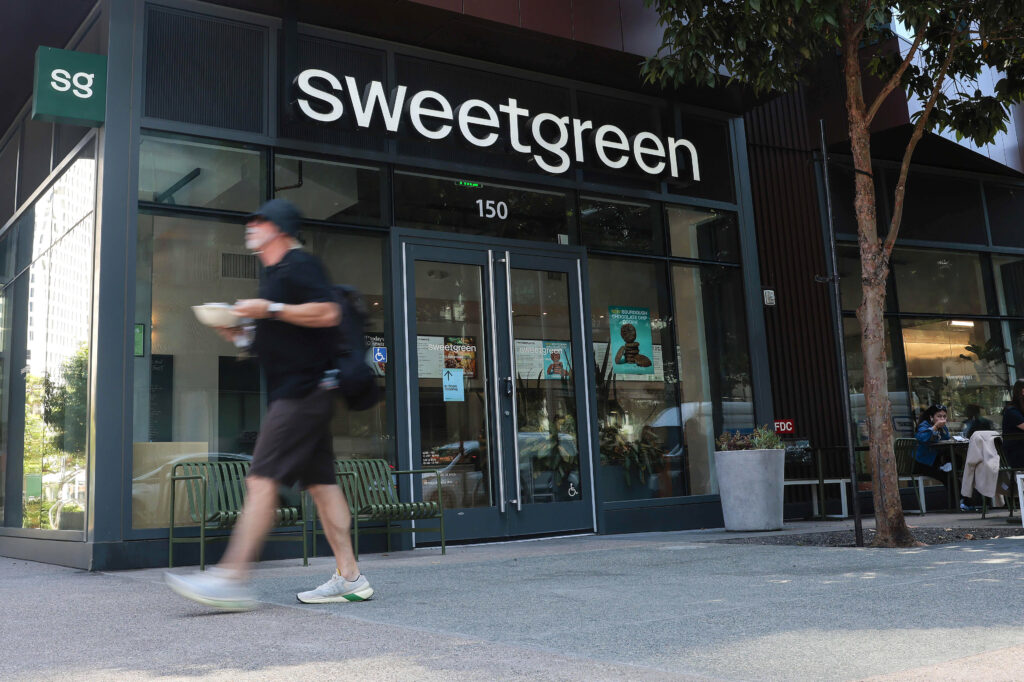Sweetgreen Cuts 2026 Outlook as Cyclospora Fears Hit US Salad Sales, What It Means for Food‑Safety Trends in Africa