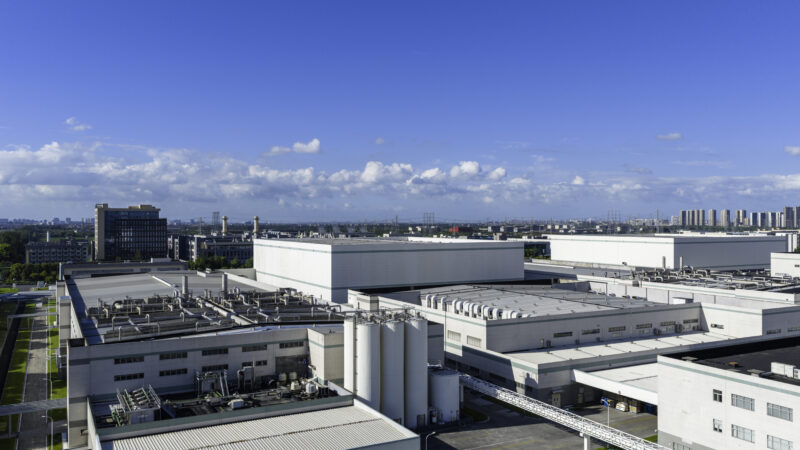 Investor competition for real estate hits 12‑month high, JLL says, African investors watch