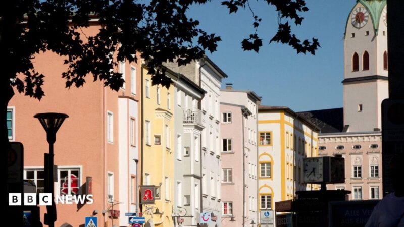 British woman killed in stabbing at Rosenheim railway station, Germany 2026