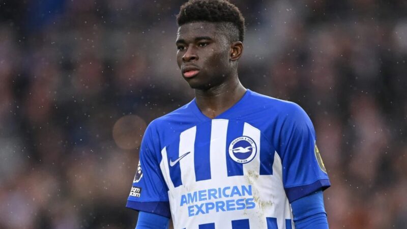 Carlos Baleba completes £70m Manchester United move in 2026 after Brighton medical