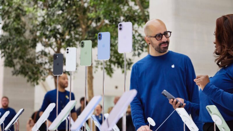 Apple Upgrade Program: Smartphone Ownership Shift