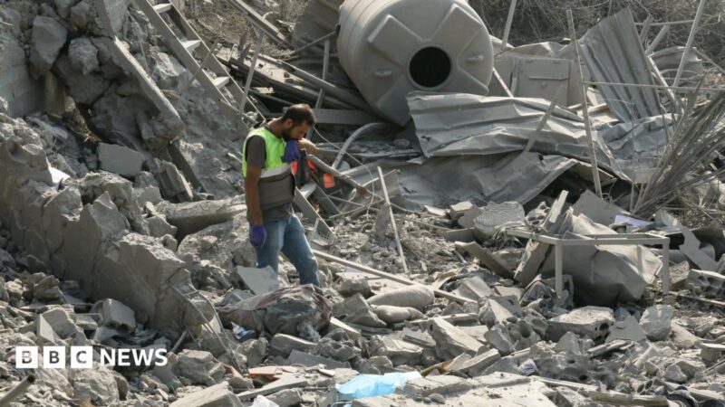 Eleven killed in Israeli strikes on southern Lebanon targeting Hezbollah, August 2026