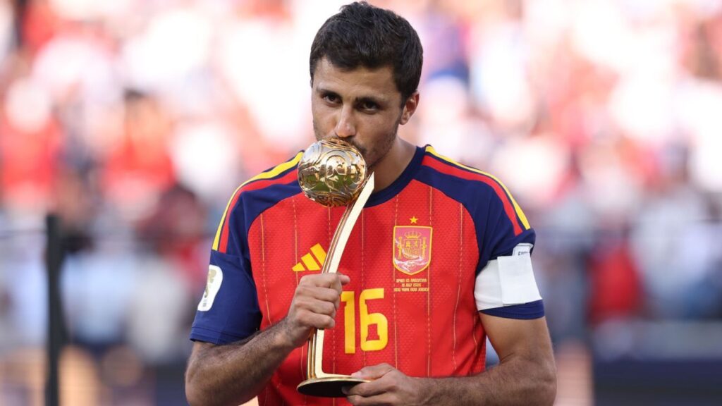 Rodri gives Barcelona green light for 2026 move as City and Barca battle for midfielder