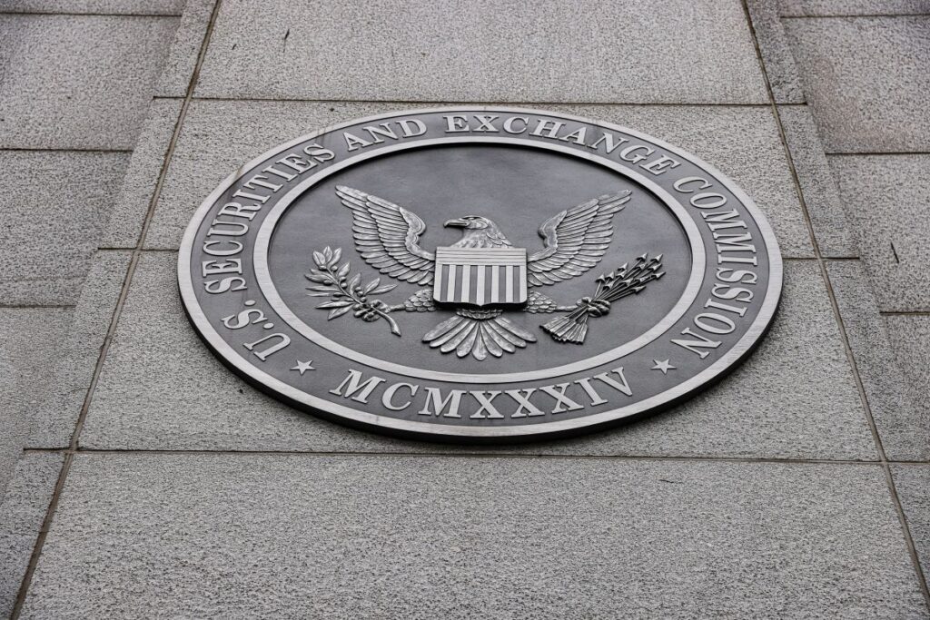 SEC probes AI hedge fund Situational Awareness after near‑collapse, 2026 fallout