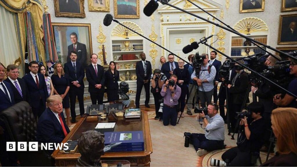 Trump bans CNN and Politico from White House in 2026, sparking press freedom concerns