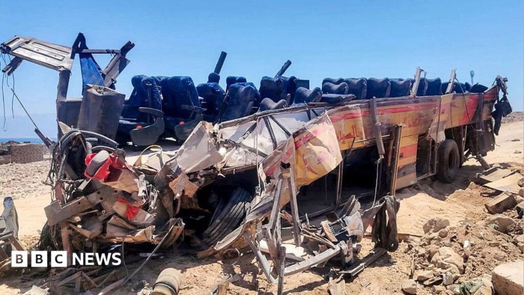 Egypt bus crash on Red Sea coast kills 22, including Jordanian nationals, September 2026