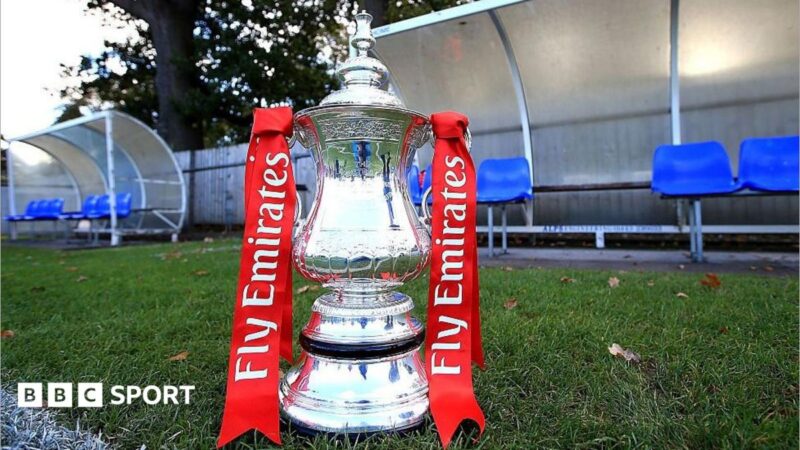 FA Cup qualifying tie replay after referee error forces Mulbarton Wanderers vs Woodford Town to restart – 2026