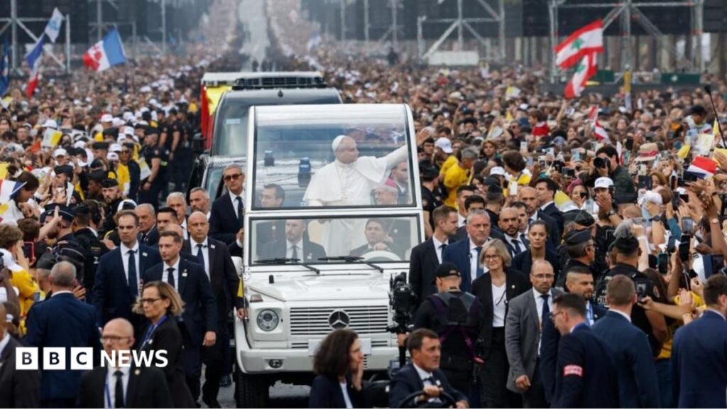Pope Francis draws half‑million to Paris open‑air Mass, highlighting France’s secular clash and African Catholic diaspora (Sept 2026)