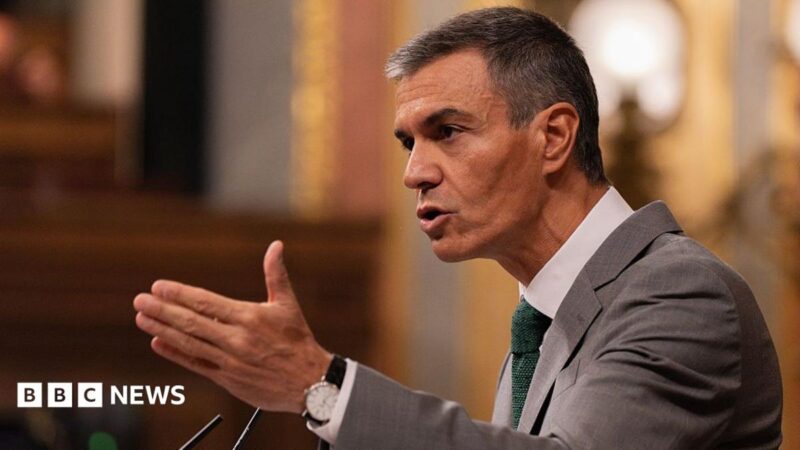Pedro Sánchez says no warning before Ceuta migrant surge, 2026 crisis triggers protests