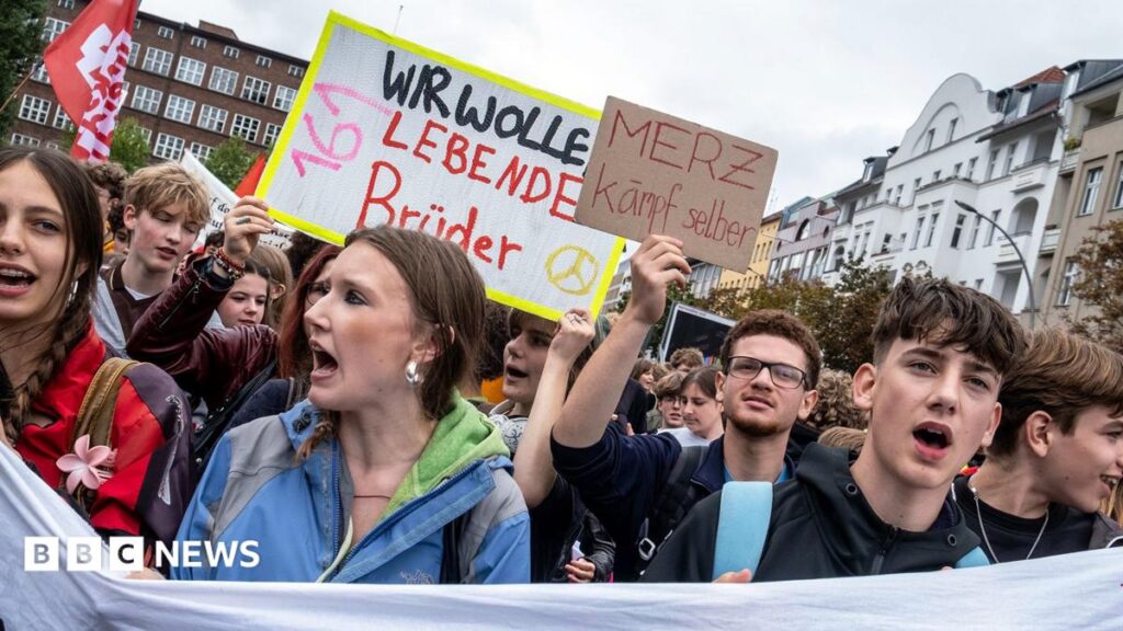 German student strike over new voluntary military service law sparks fears of conscription, 2026 protests