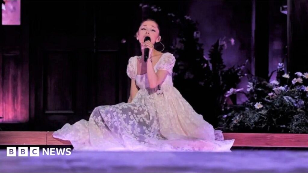 Ariana Grande Ends 2026 Tour, Announces Break From Public Life, Fans React