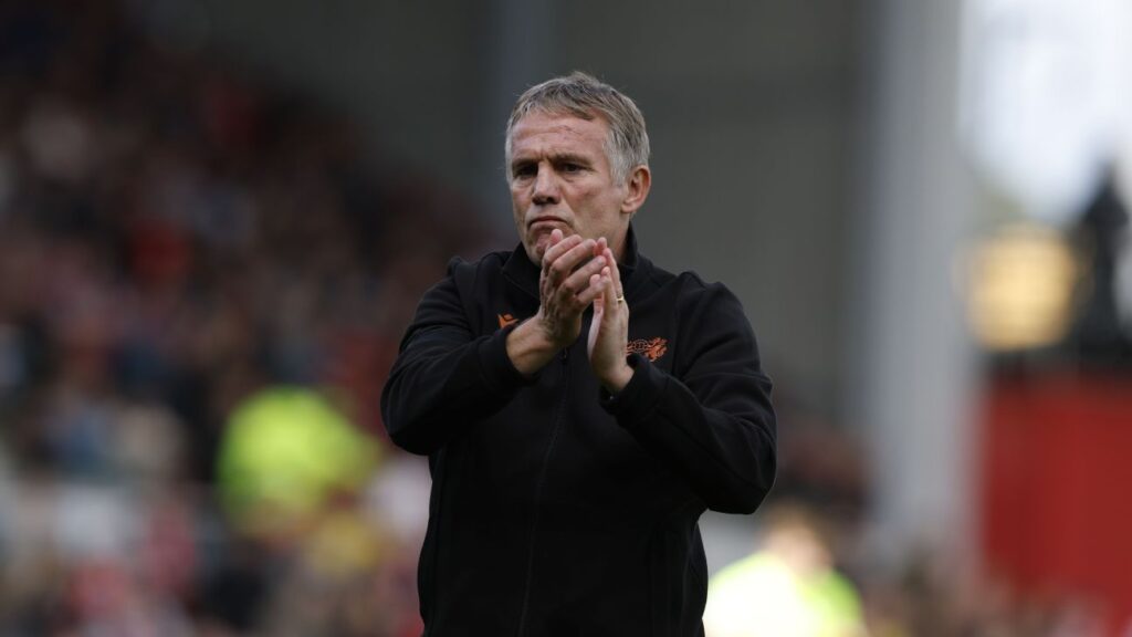 Phil Parkinson praises Wrexham fans after 2-1 comeback win over Southampton in 2026