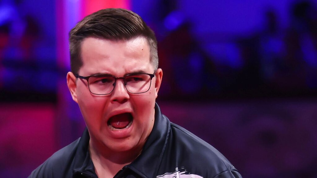 World Series of Darts Finals 2026: Van Veen Reaches First Semi, Littler Shocked Out in Rotterdam
