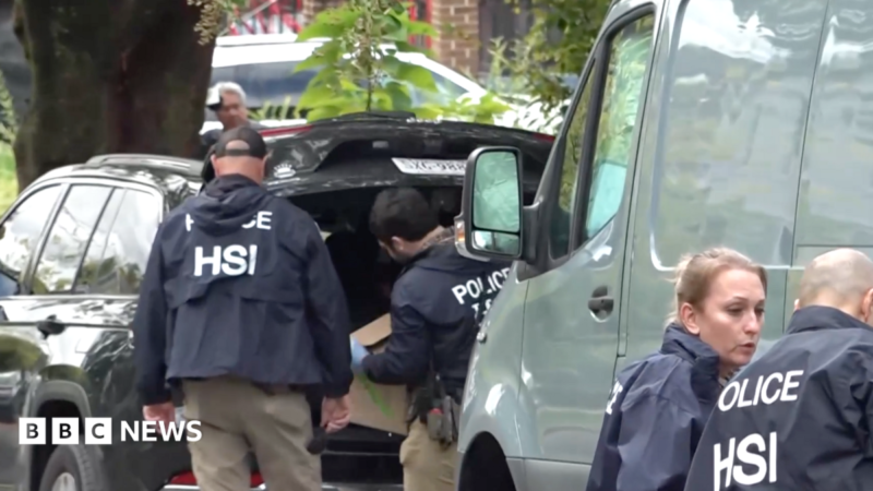 Immigration agents raid Ilhan Omar’s Minnesota home: impact on Somali‑American politics 2026