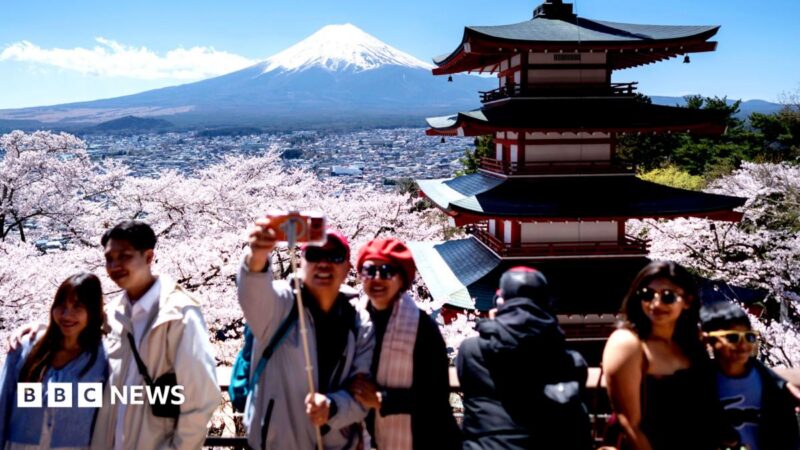 Japan raises permanent residency fee by 20 times, new ¥3.3 million cost in 2026