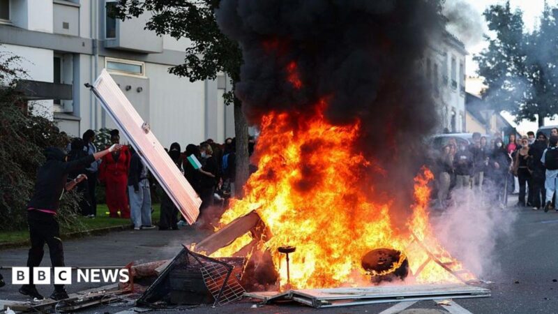 France 2026 education protests: Riot police clash with students at 735 schools