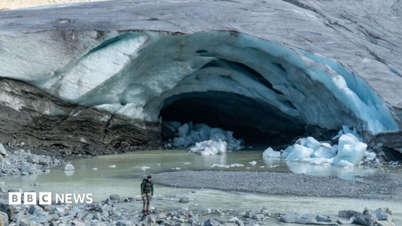 Swiss Glaciers Lose 30% of Ice in 2026, Threatening Water Supply and Alpine Economy