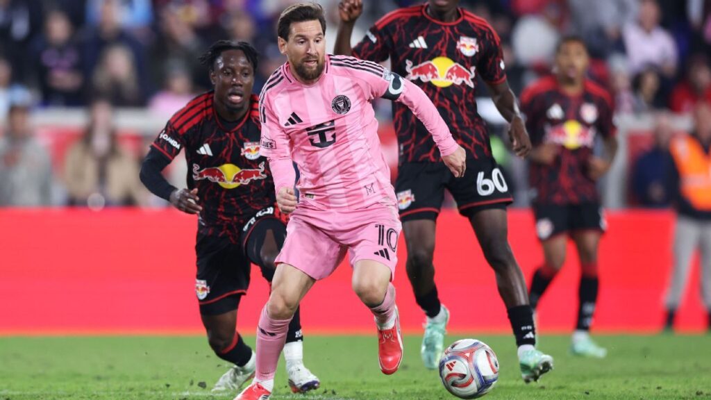 Messi Substituted as Casemiro Own Goal Powers Red Bulls 2-0 Win Over Inter Miami – Oct 2026
