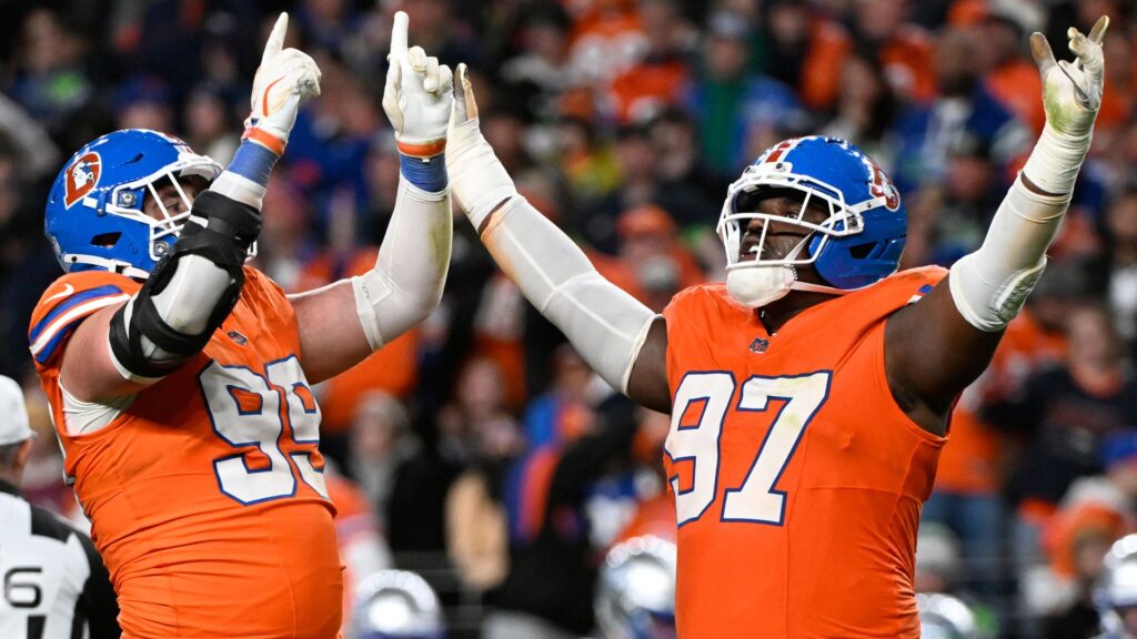 Broncos beat Seahawks 17-14 in OT on Thursday night – Darnold’s stumble, playoff ripple, and African fan impact 2026